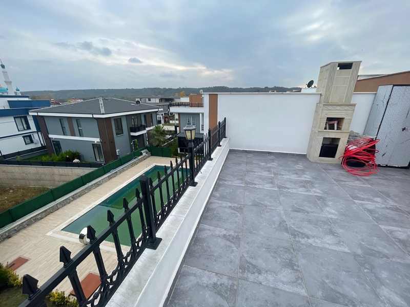 VİLLA / 210 M2 / BAHÇE / HAVUZ / 3+1